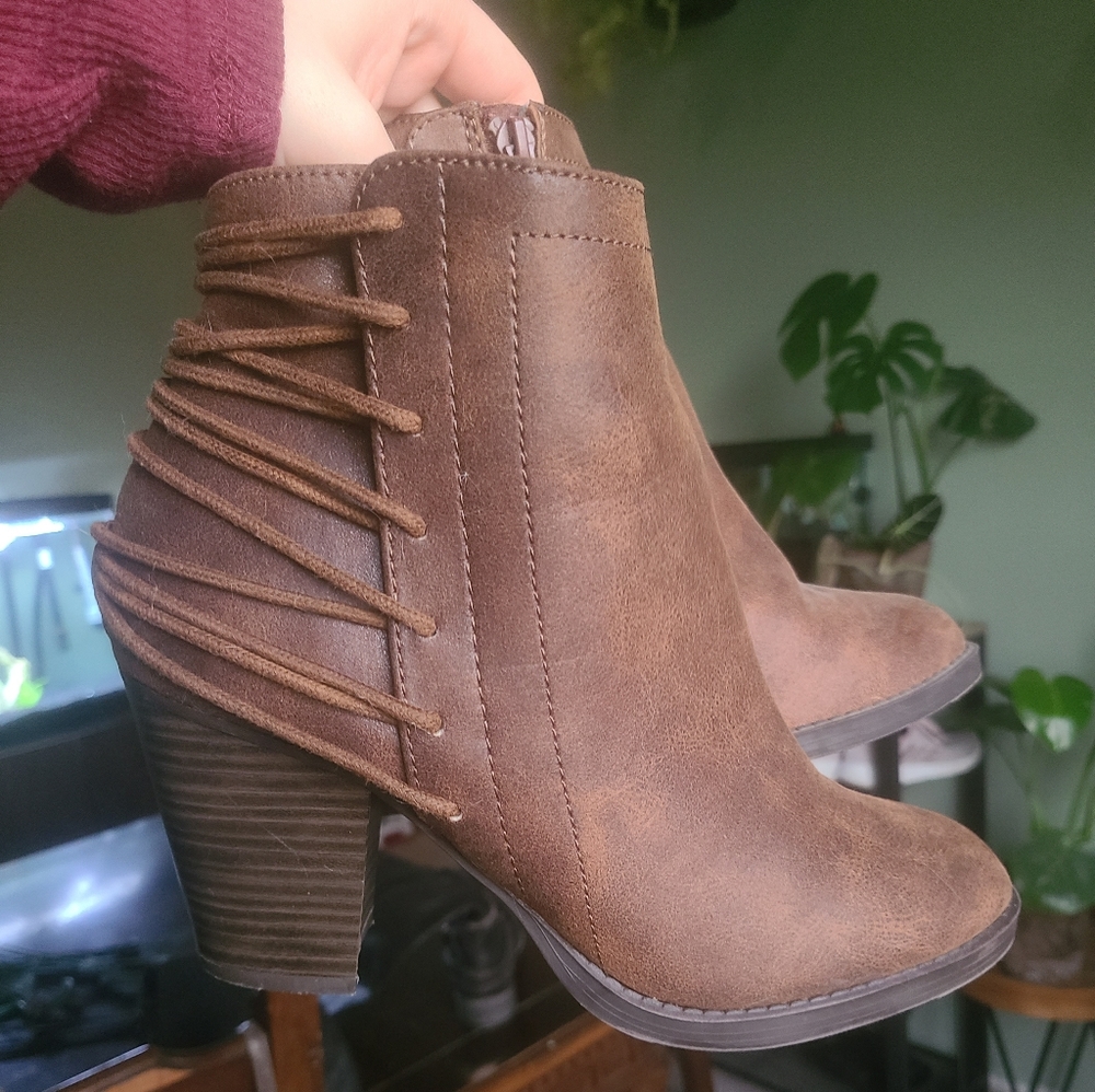 Candies Brown Lace-up detail ankle boots